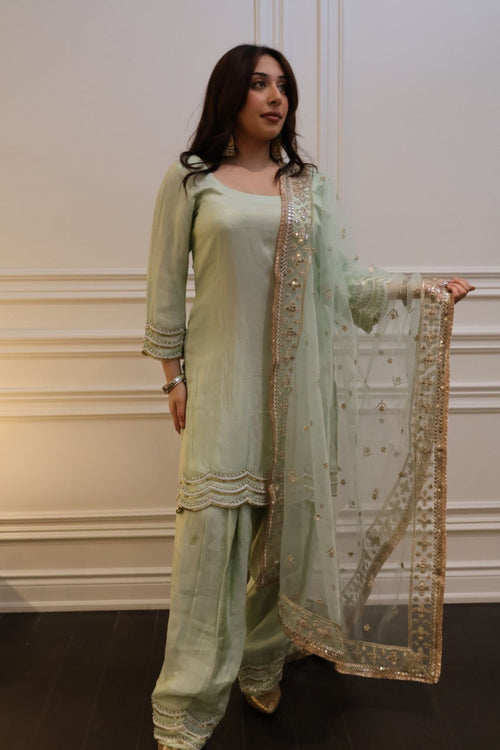 Élise Mint Farshi Set