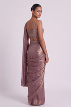 Cassonade Mauve Pre-Draped Saree by Dorie Atelier – view 3