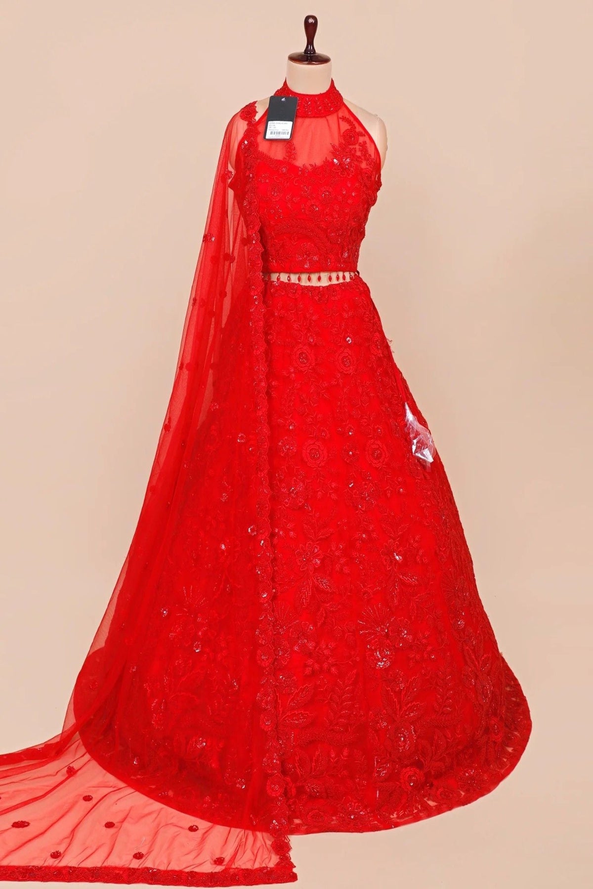 Fleur de Lace Set in Red