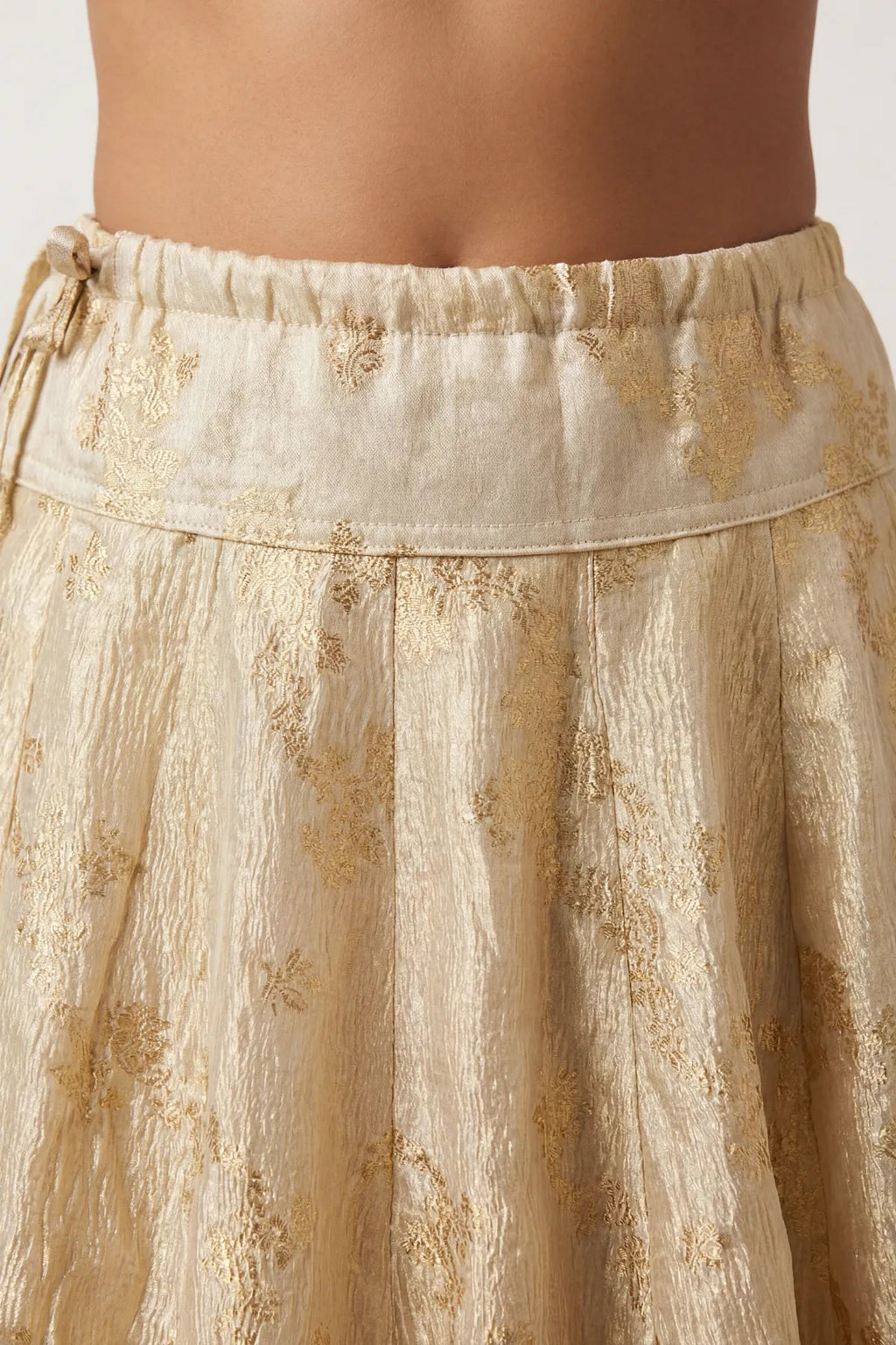 Banarasi Crush Tissue Lehenga Skirt - Dorie Atelier