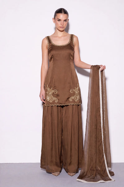 Qahwa Sharara Set
