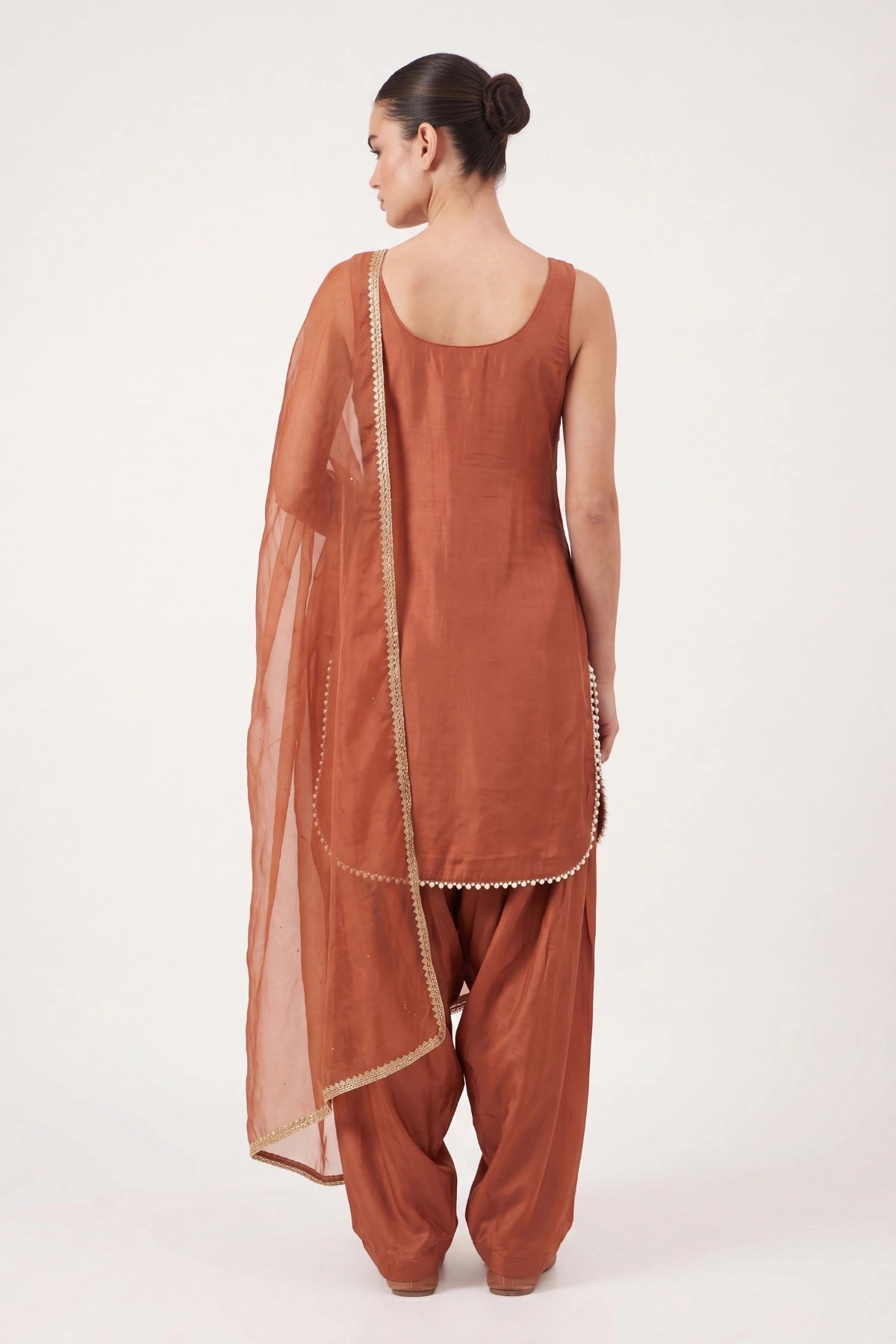 Saffron Farshi Set - Dorie Atelier