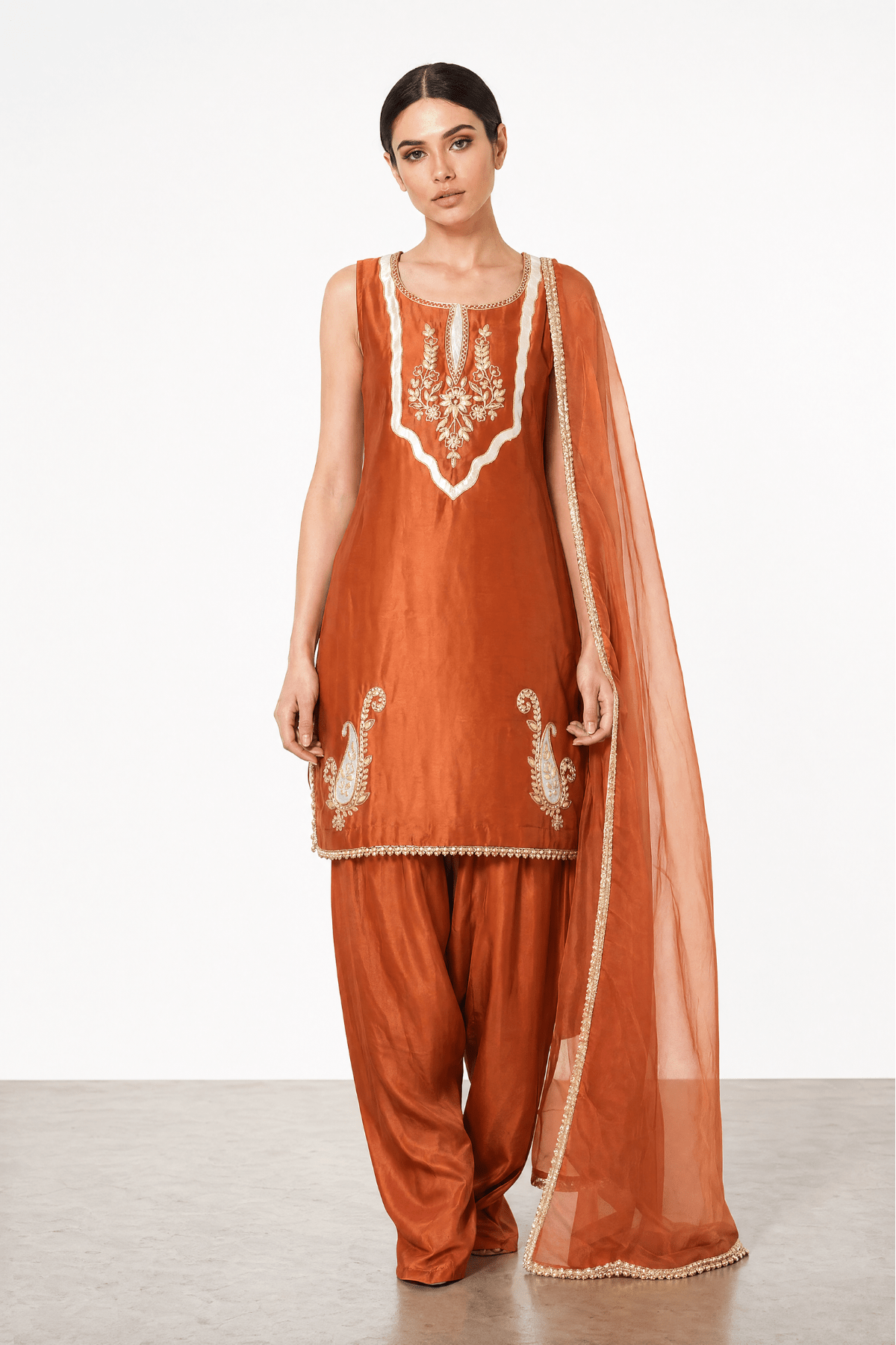 Saffron Farshi Set