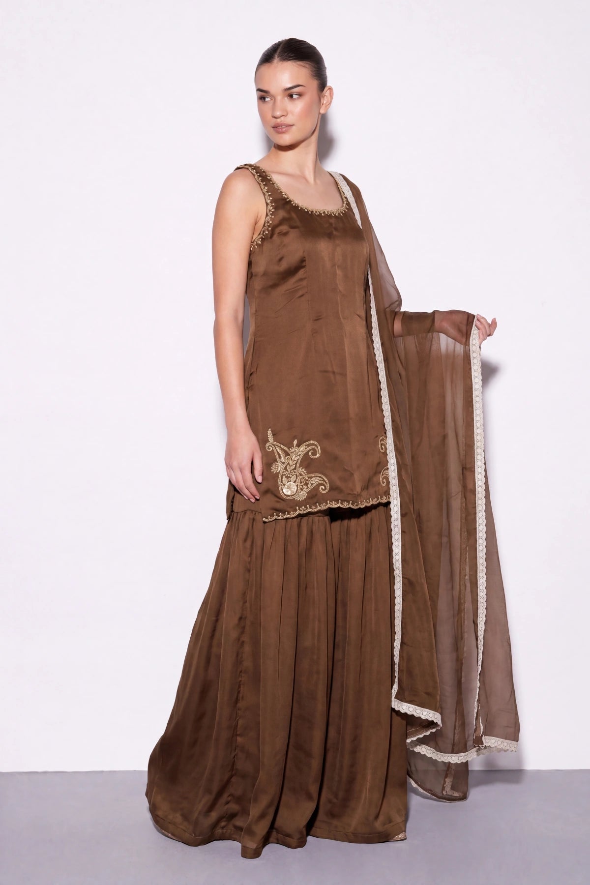 Qahwa Sharara Set