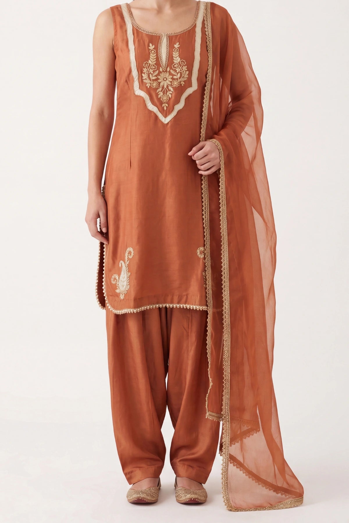 Saffron Farshi Set